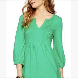 Lilly Pulitzer Braylen Tunic Knit Top, size Large. Bright green color.